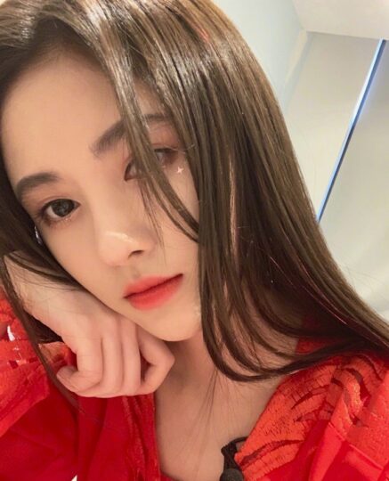 鞠婧祎明星生圖真顏值帶視頻-資源網站