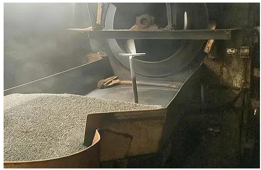 農村財富秘籍:開辦獨特花生榨油作坊_變廢為寶!-資源網站