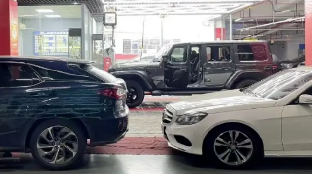 揭秘未來最具潛力的3個高收入行業(yè),年薪30-50萬不再是夢!-資源網(wǎng)站